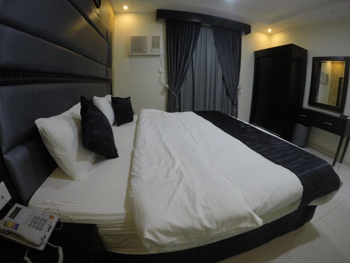 Narjess Jazan Furnished Hotel Bagian luar foto
